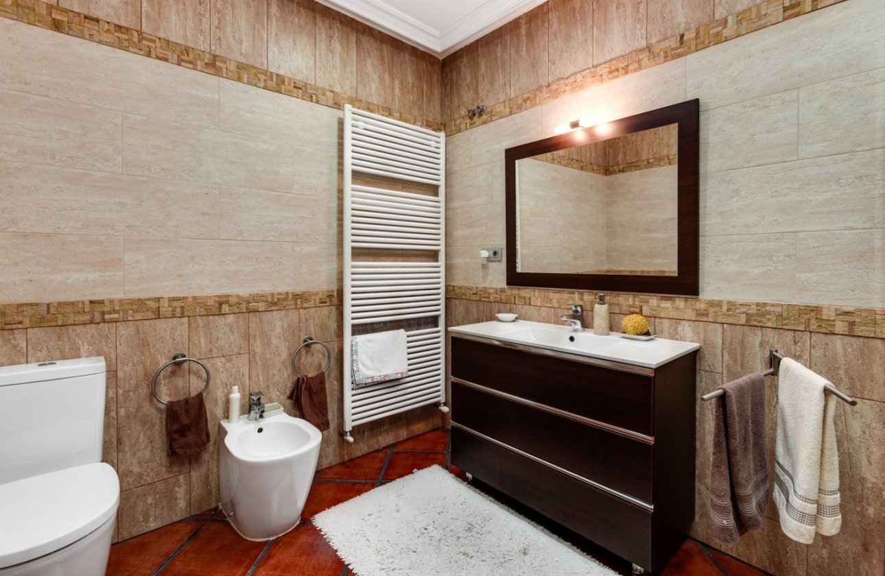 Herverkoop - Villa -
Torrevieja - San Luis