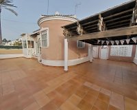 Herverkoop - Villa -
Torrevieja - San Luis