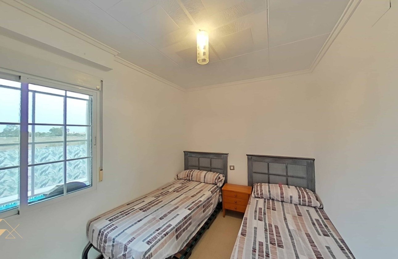 Herverkoop - Villa -
Torrevieja - San Luis