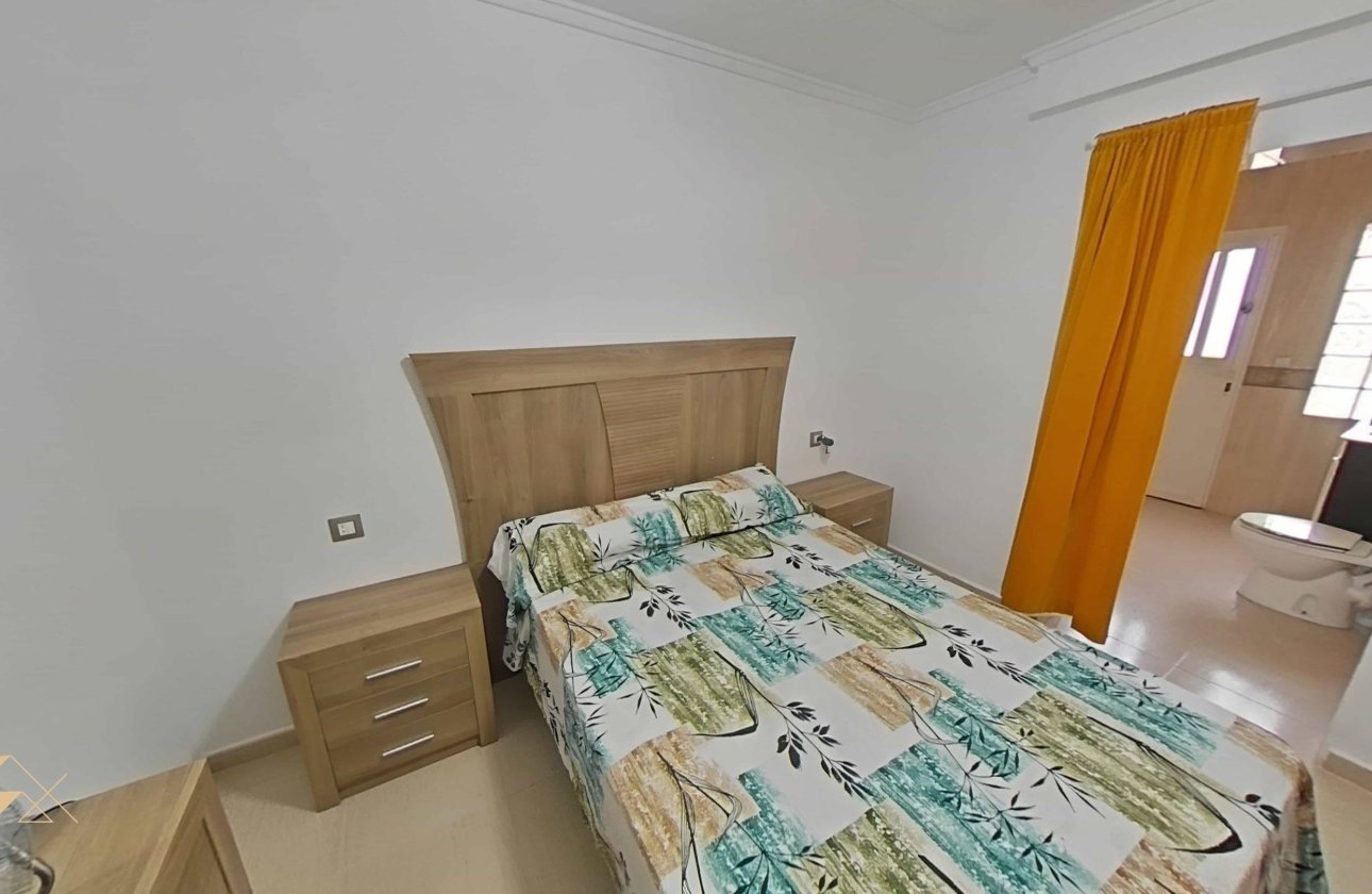 Herverkoop - Villa -
Torrevieja - San Luis