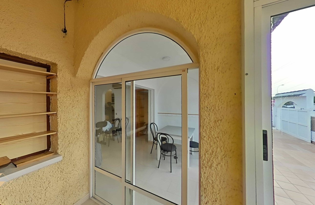 Herverkoop - Villa -
Torrevieja - San Luis