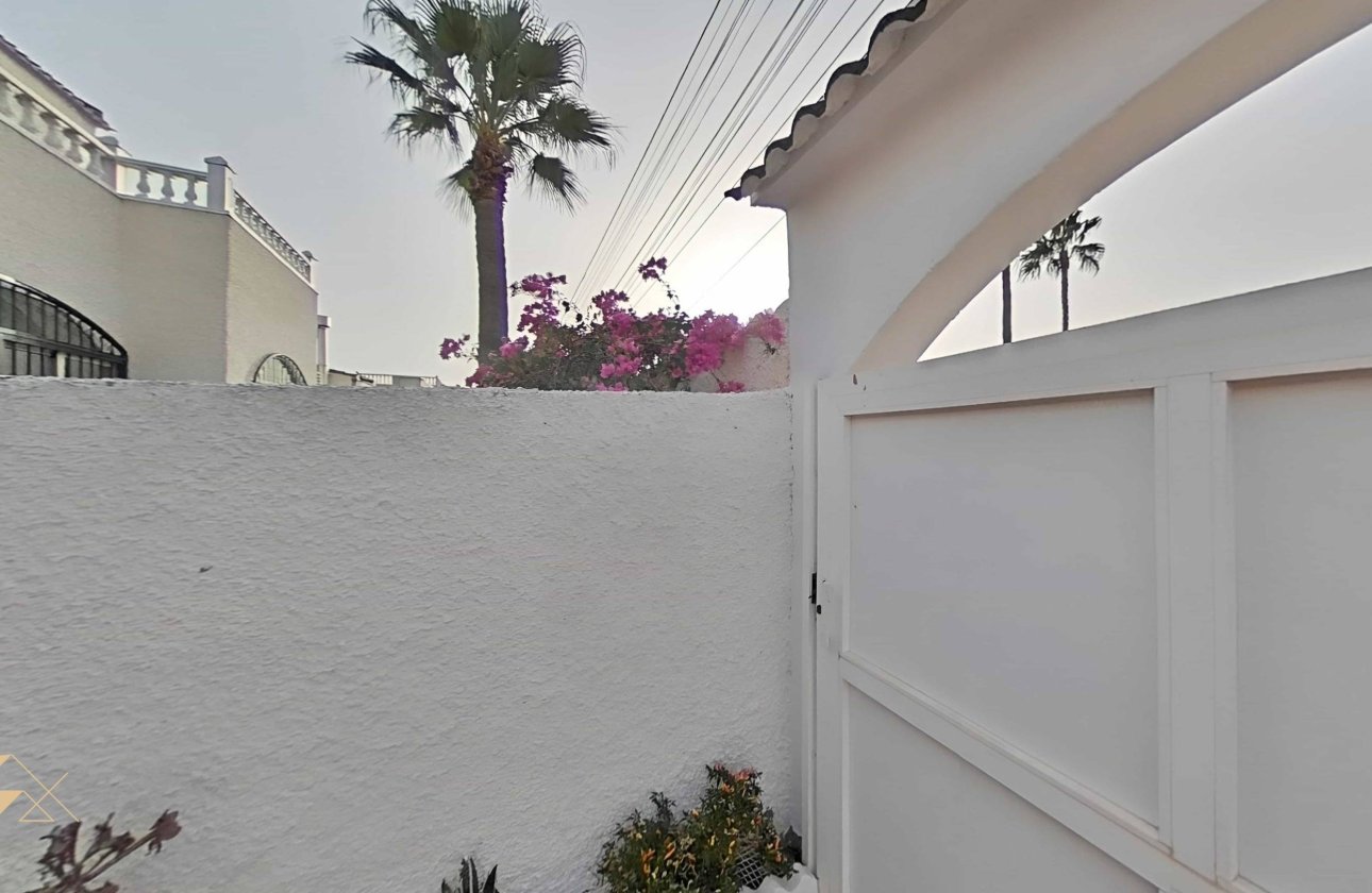 Herverkoop - Villa -
Torrevieja - San Luis