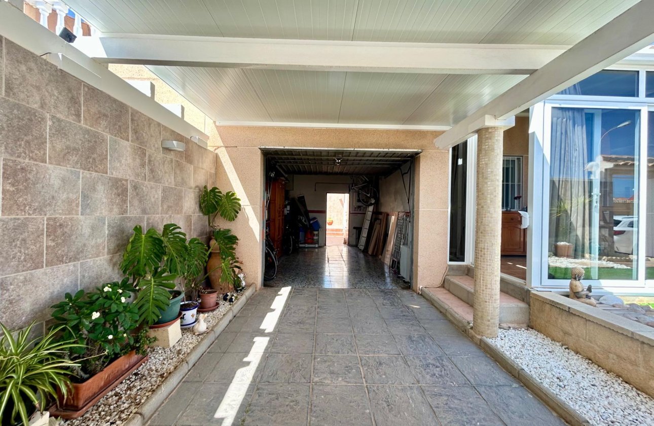 Herverkoop - Villa -
Torrevieja - San Luis