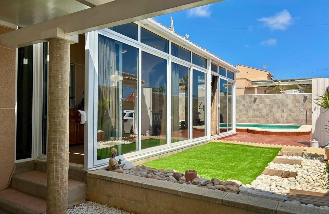 Herverkoop - Villa -
Torrevieja - San Luis
