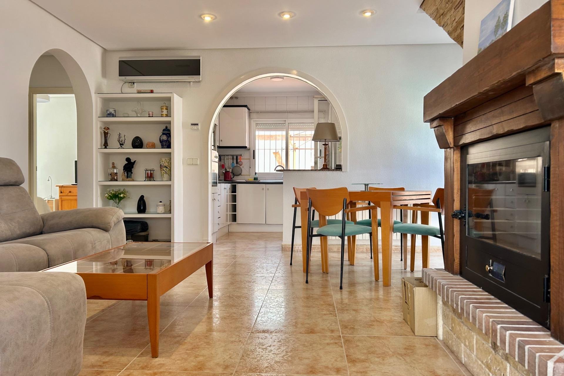 Herverkoop - Villa -
Torrevieja - San Luis
