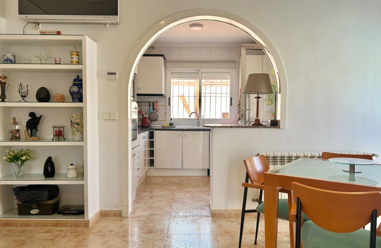 Herverkoop - Villa -
Torrevieja - San Luis