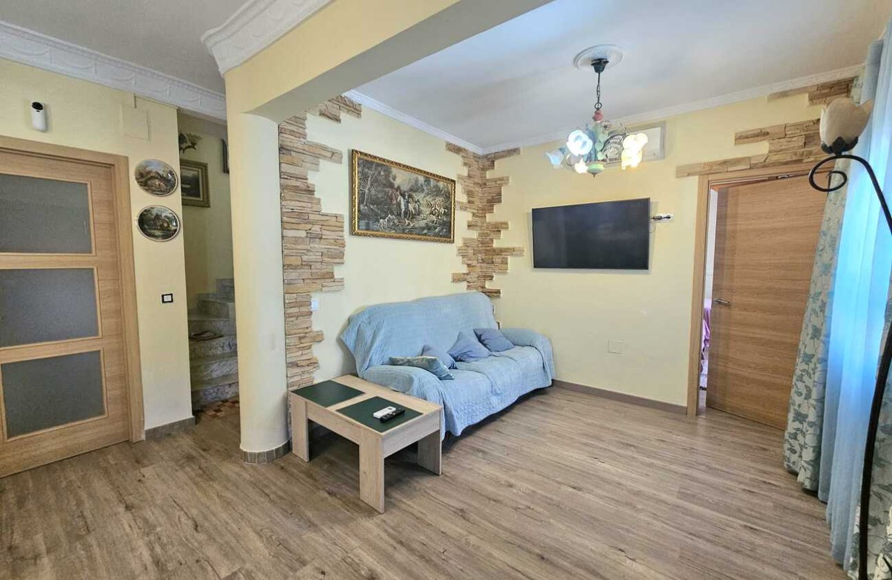 Herverkoop - Villa -
Torrevieja - Torre Del Moro