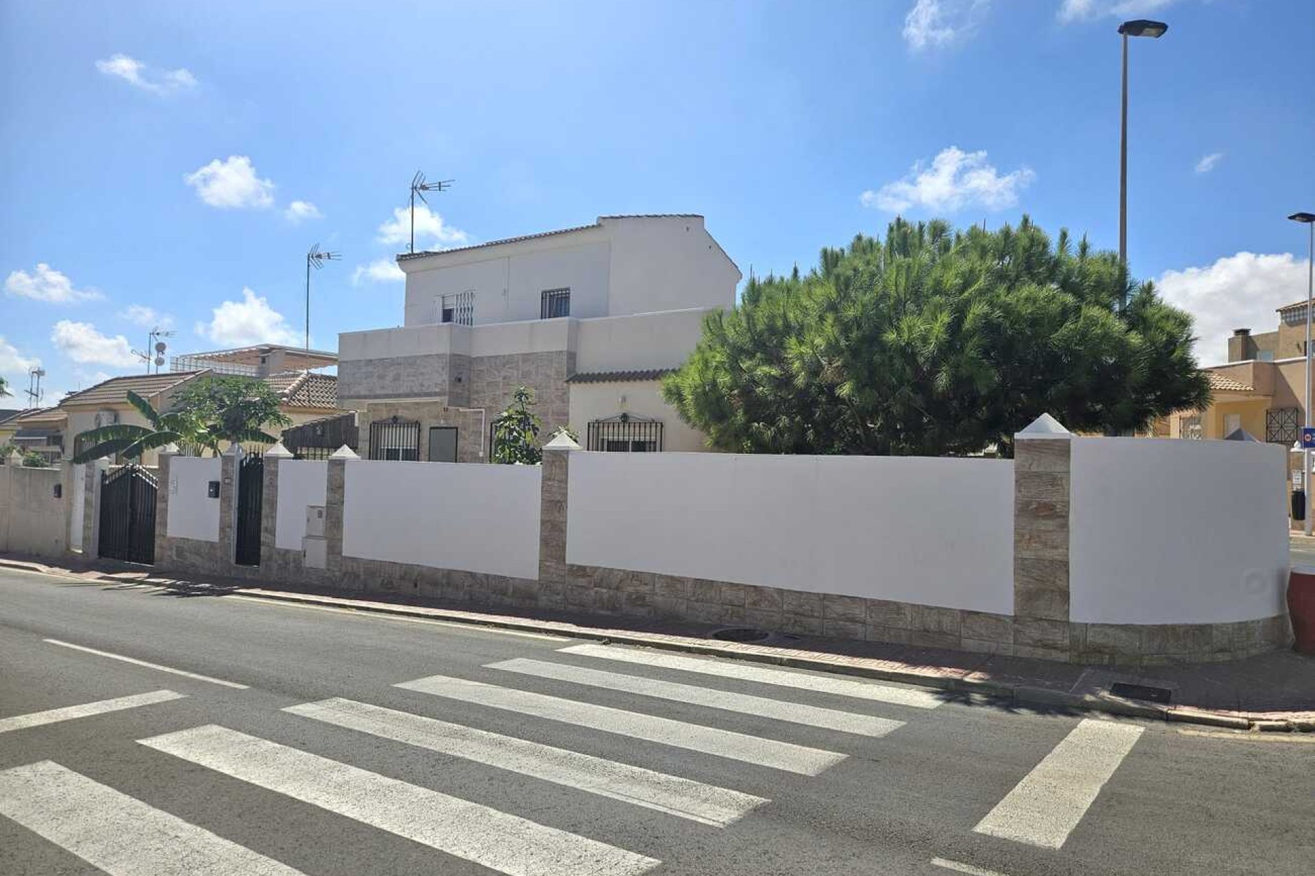 Herverkoop - Villa -
Torrevieja - Torre Del Moro