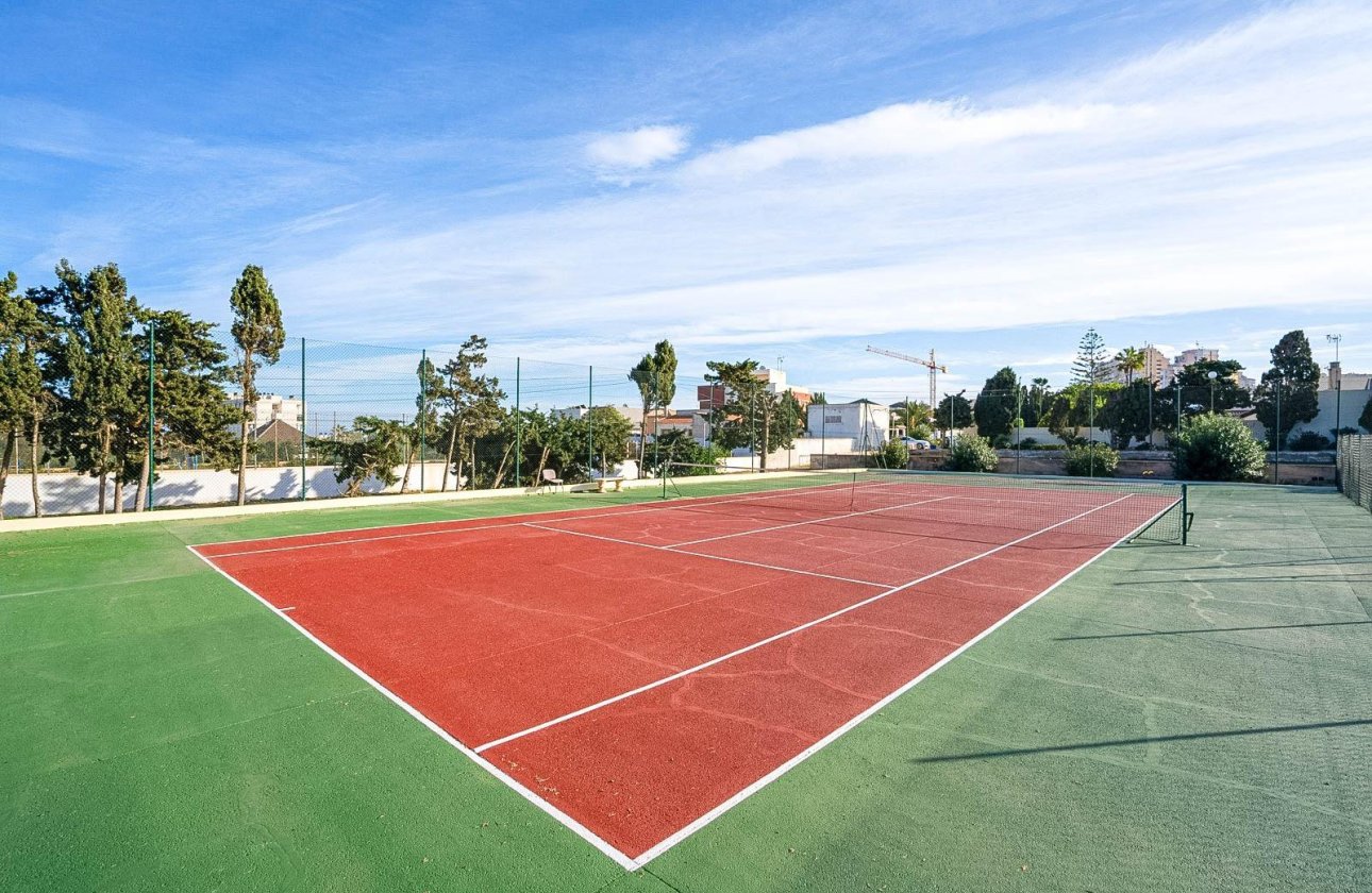 Herverkoop - Villa -
Torrevieja - Torre La Mata