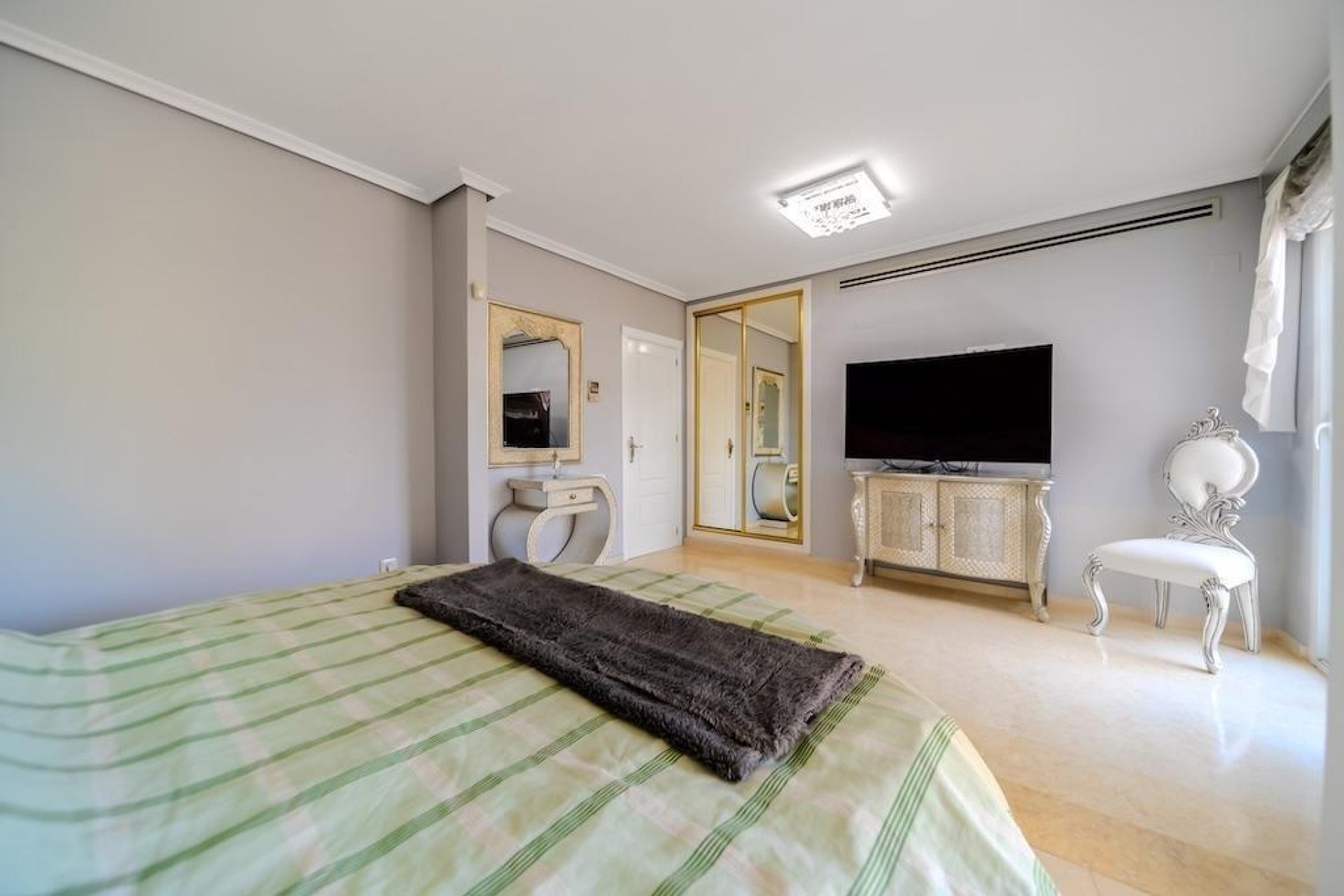 Herverkoop - Villa -
Torrevieja - Torre La Mata