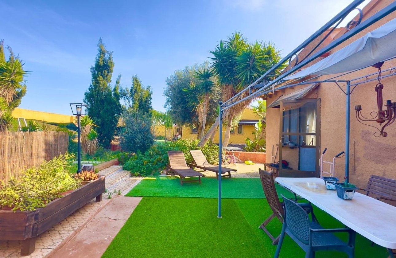 Herverkoop - Villa -
Torrevieja - Torreblanca