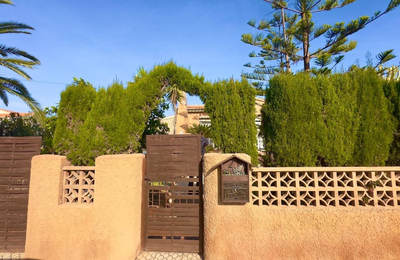 Herverkoop - Villa -
Torrevieja - Torreblanca