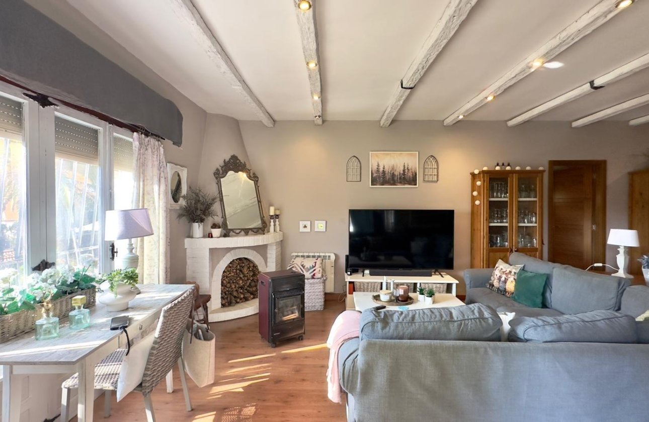 Herverkoop - Villa -
Torrevieja - Torreblanca