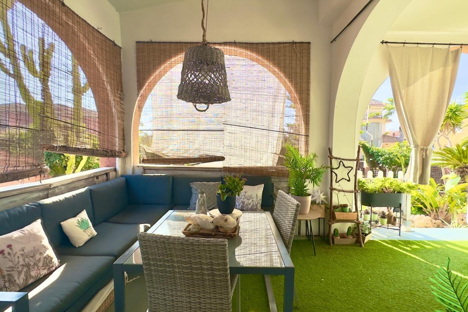 Herverkoop - Villa -
Torrevieja - Torreblanca