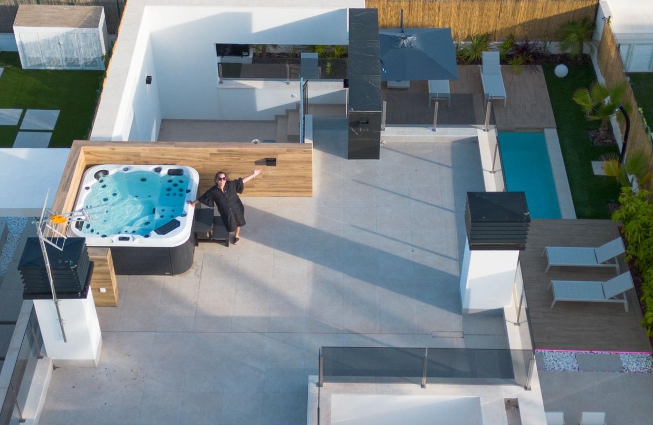 Herverkoop - Villa -
Torrevieja - Torreta Florida