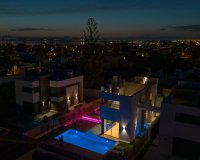 Herverkoop - Villa -
Torrevieja - Torreta Florida