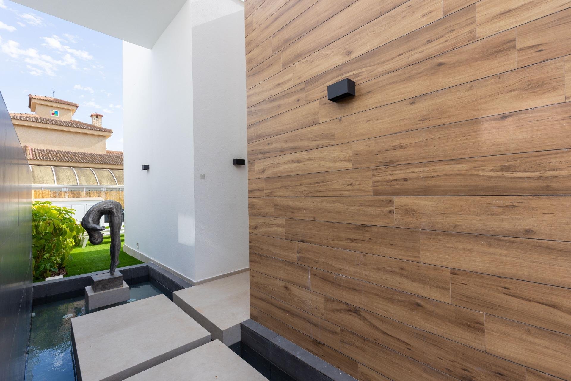 Herverkoop - Villa -
Torrevieja - Torreta Florida