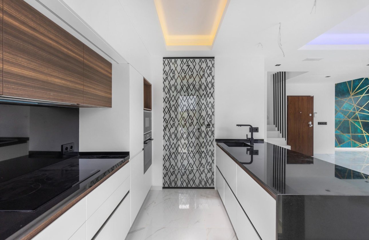 Herverkoop - Villa -
Torrevieja - Torreta Florida