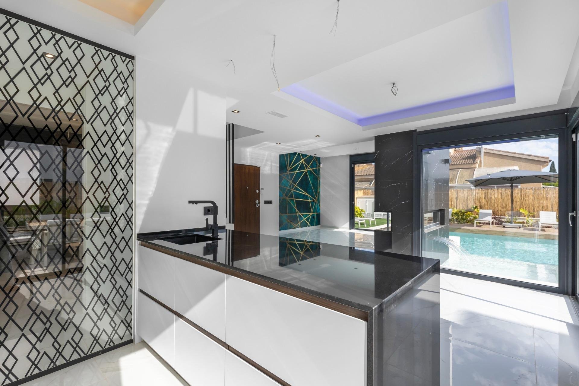 Herverkoop - Villa -
Torrevieja - Torreta Florida