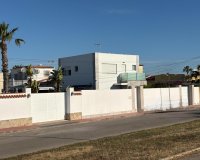 Herverkoop - Villa -
Torrevieja - Torreta Florida