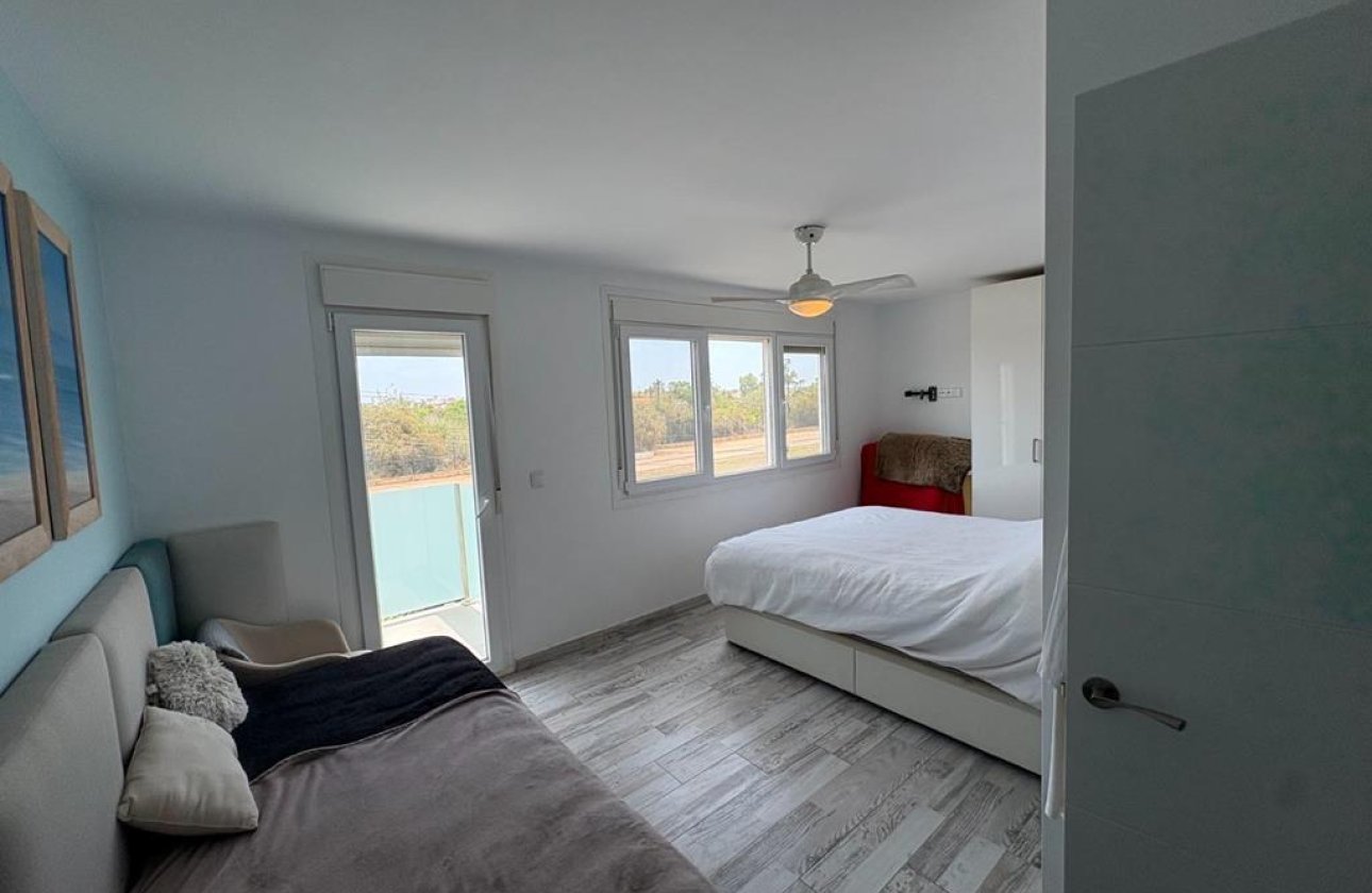 Herverkoop - Villa -
Torrevieja - Torreta Florida