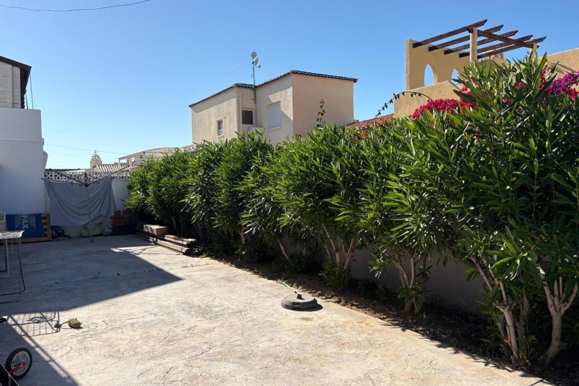 Herverkoop - Villa -
Torrevieja - Torreta Florida