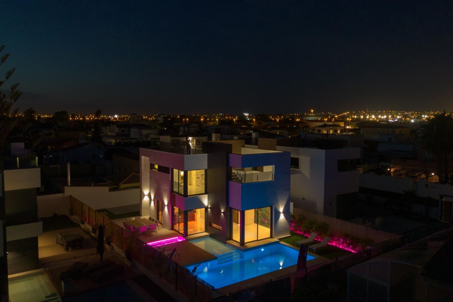 Herverkoop - Villa -
Torrevieja - Torreta Florida