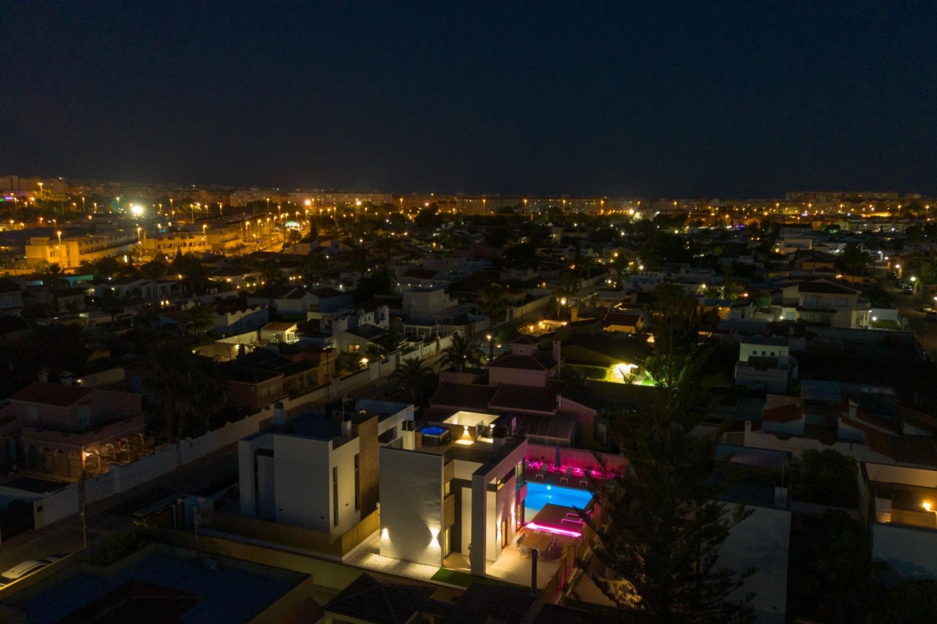 Herverkoop - Villa -
Torrevieja - Torreta Florida