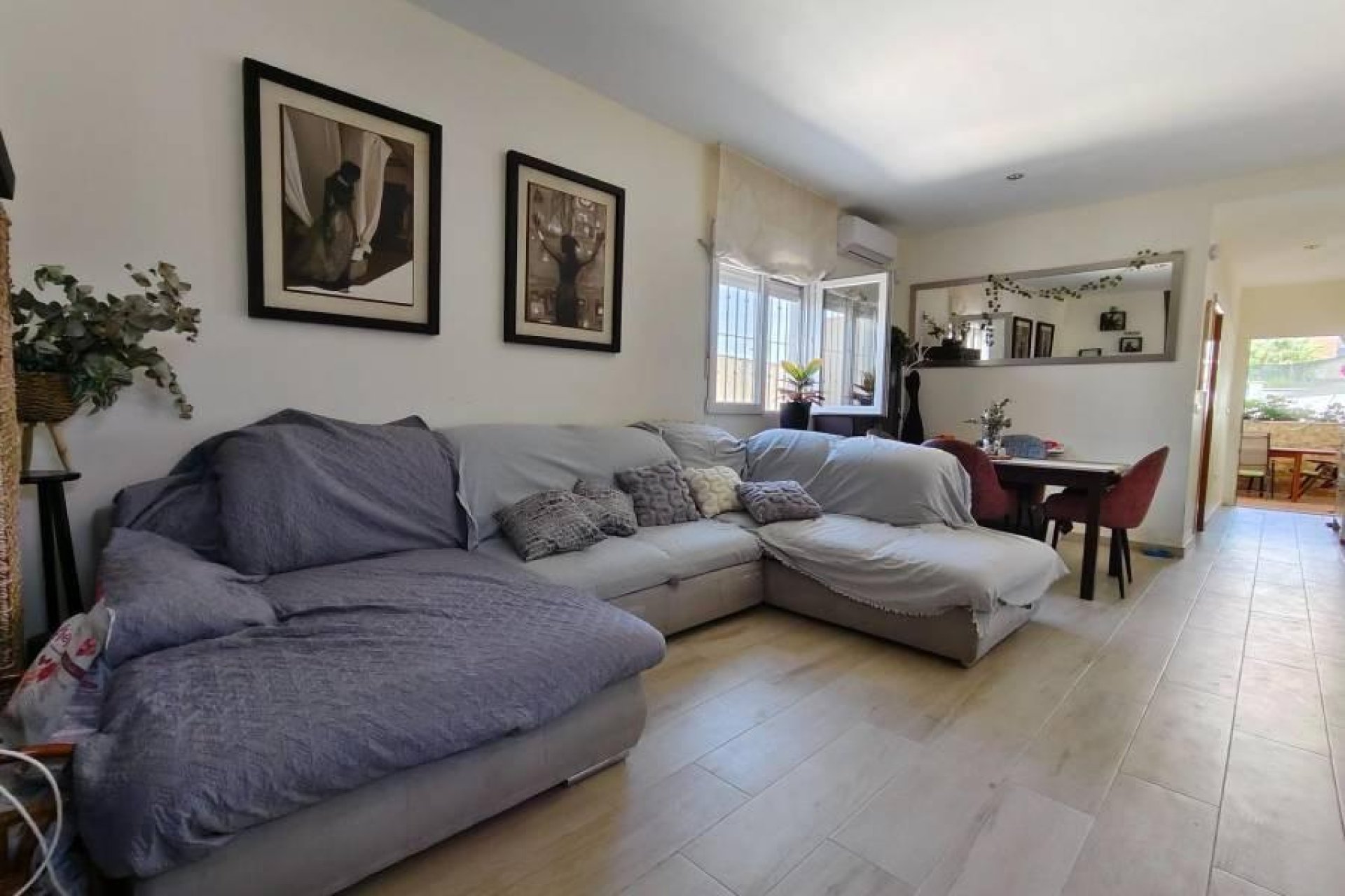 Herverkoop - Villa -
Torrevieja - Torreta Florida