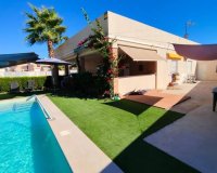 Herverkoop - Villa -
Torrevieja - Torreta Florida