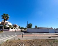 Herverkoop - Villa -
Torrevieja - Torreta Florida