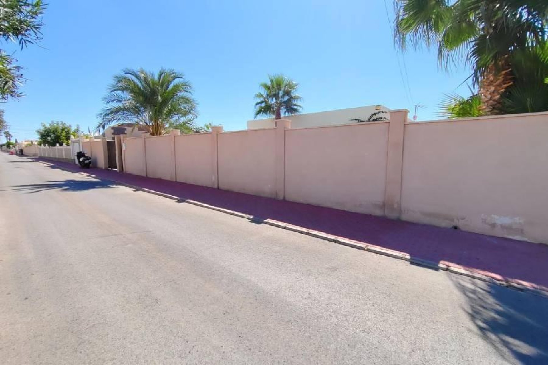Herverkoop - Villa -
Torrevieja - Torreta Florida