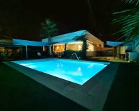 Herverkoop - Villa -
Torrevieja - Torreta Florida