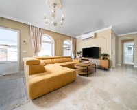 Herverkoop - Villa -
Torrevieja - Torreta