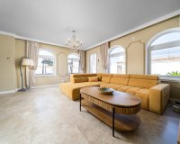 Herverkoop - Villa -
Torrevieja - Torreta