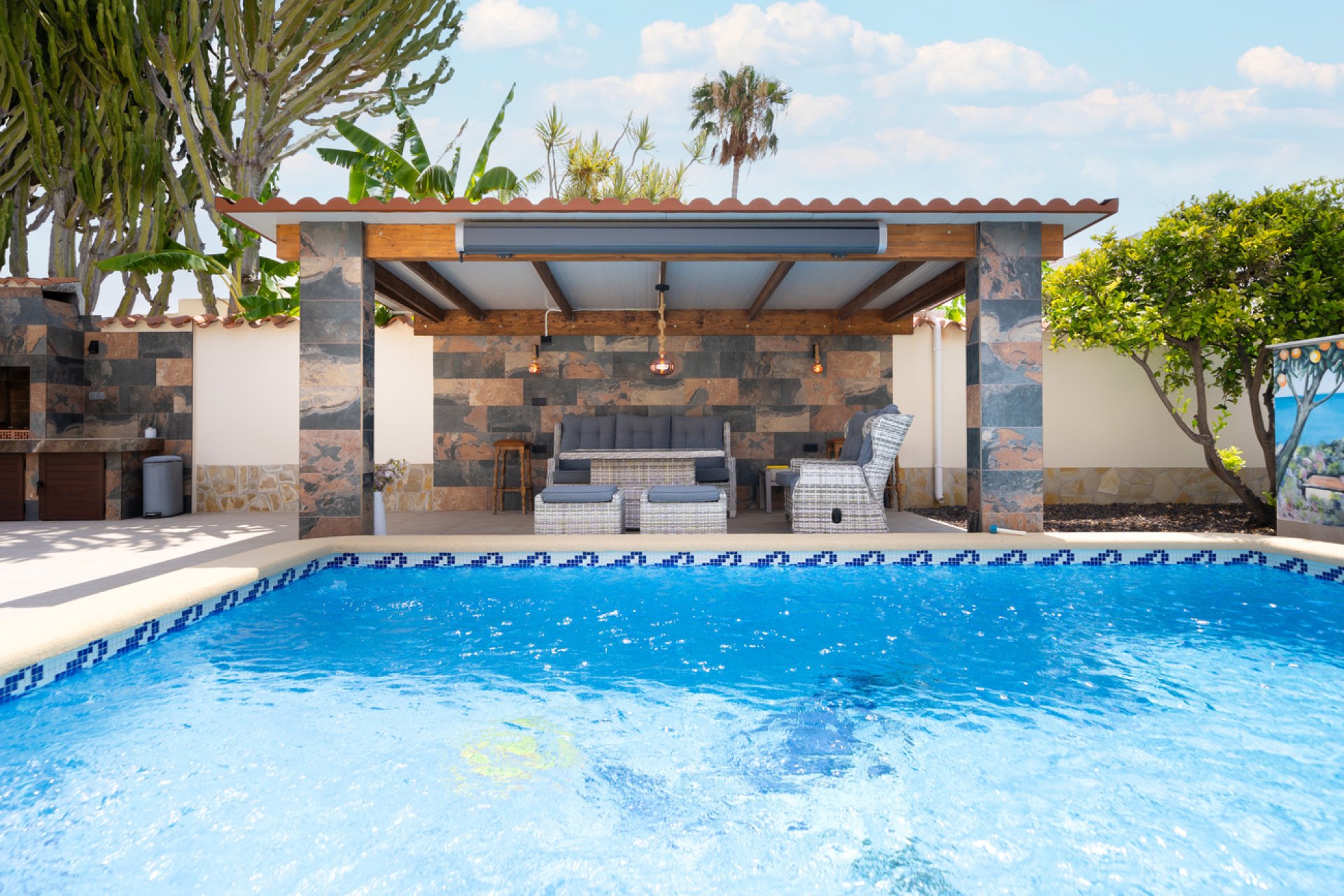 Herverkoop - Villa -
Torrevieja - Torreta