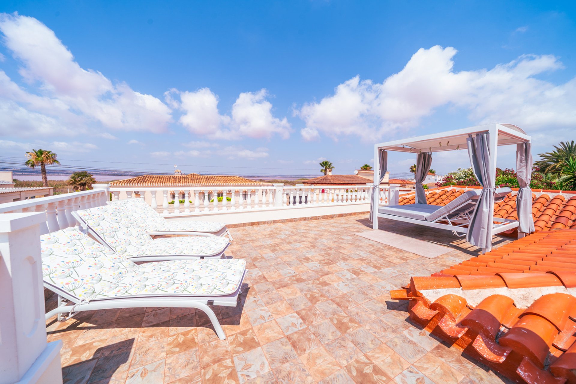 Herverkoop - Villa -
Torrevieja - Torreta