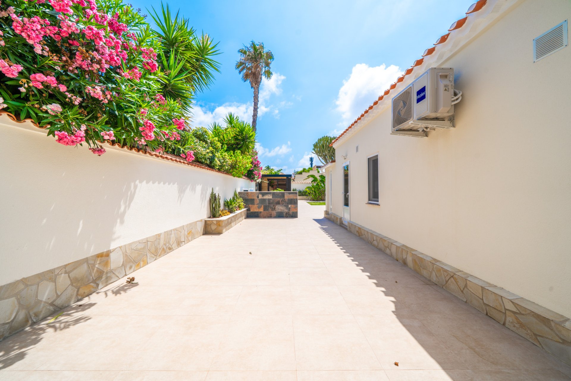 Herverkoop - Villa -
Torrevieja - Torreta
