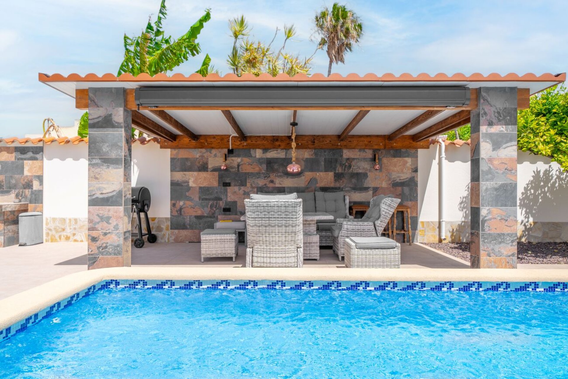 Herverkoop - Villa -
Torrevieja - Torreta