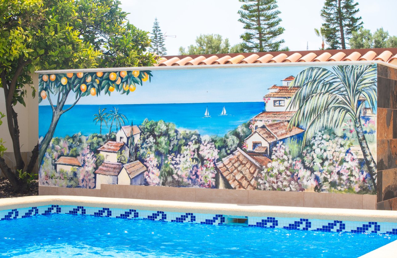 Herverkoop - Villa -
Torrevieja - Torreta