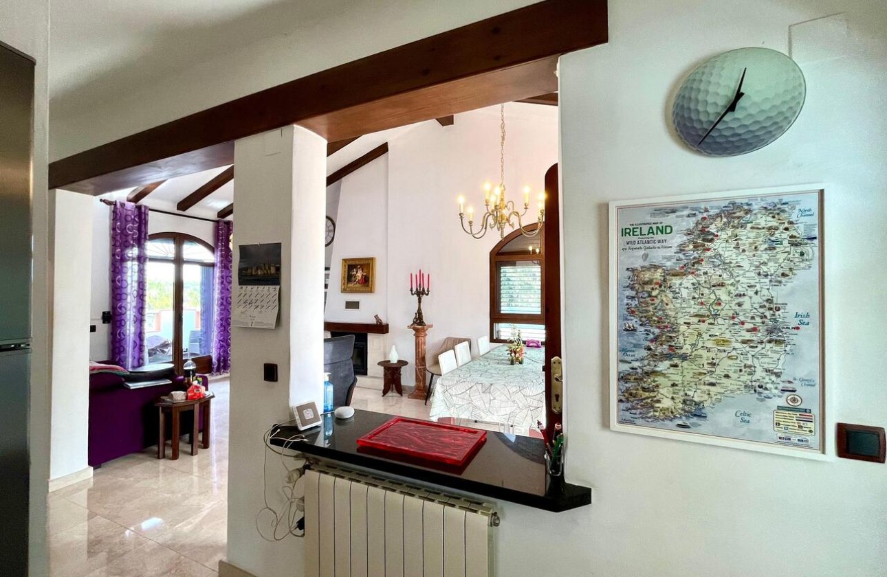 Herverkoop - Villa -
Villamartin - Costa Blanca