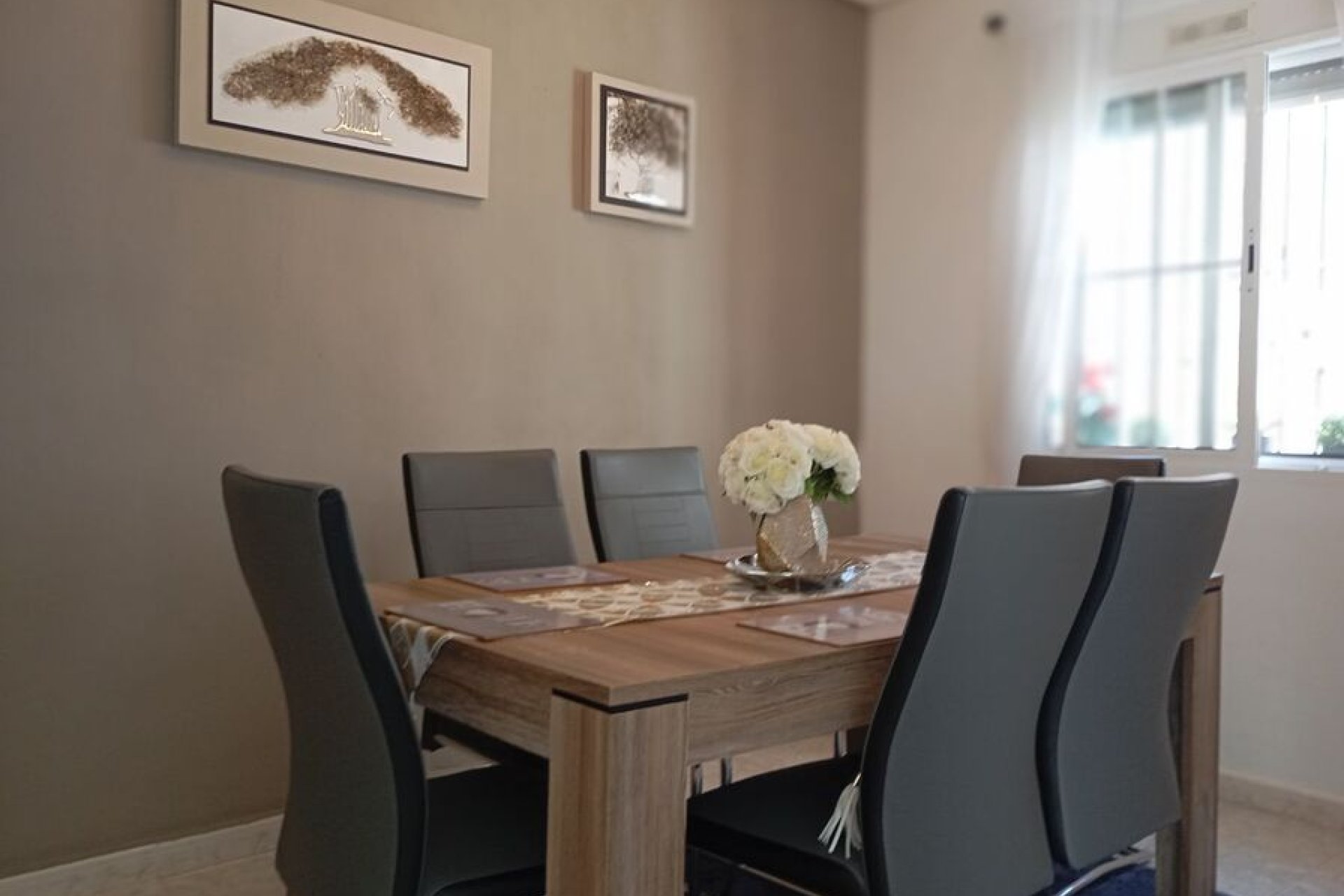 Herverkoop - Villa -
Villamartin - Costa Blanca