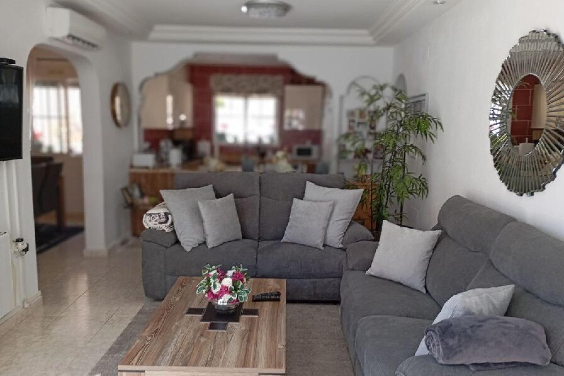 Herverkoop - Villa -
Villamartin - Costa Blanca