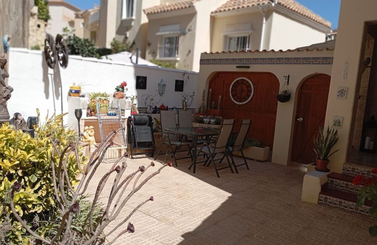 Herverkoop - Villa -
Villamartin - Costa Blanca