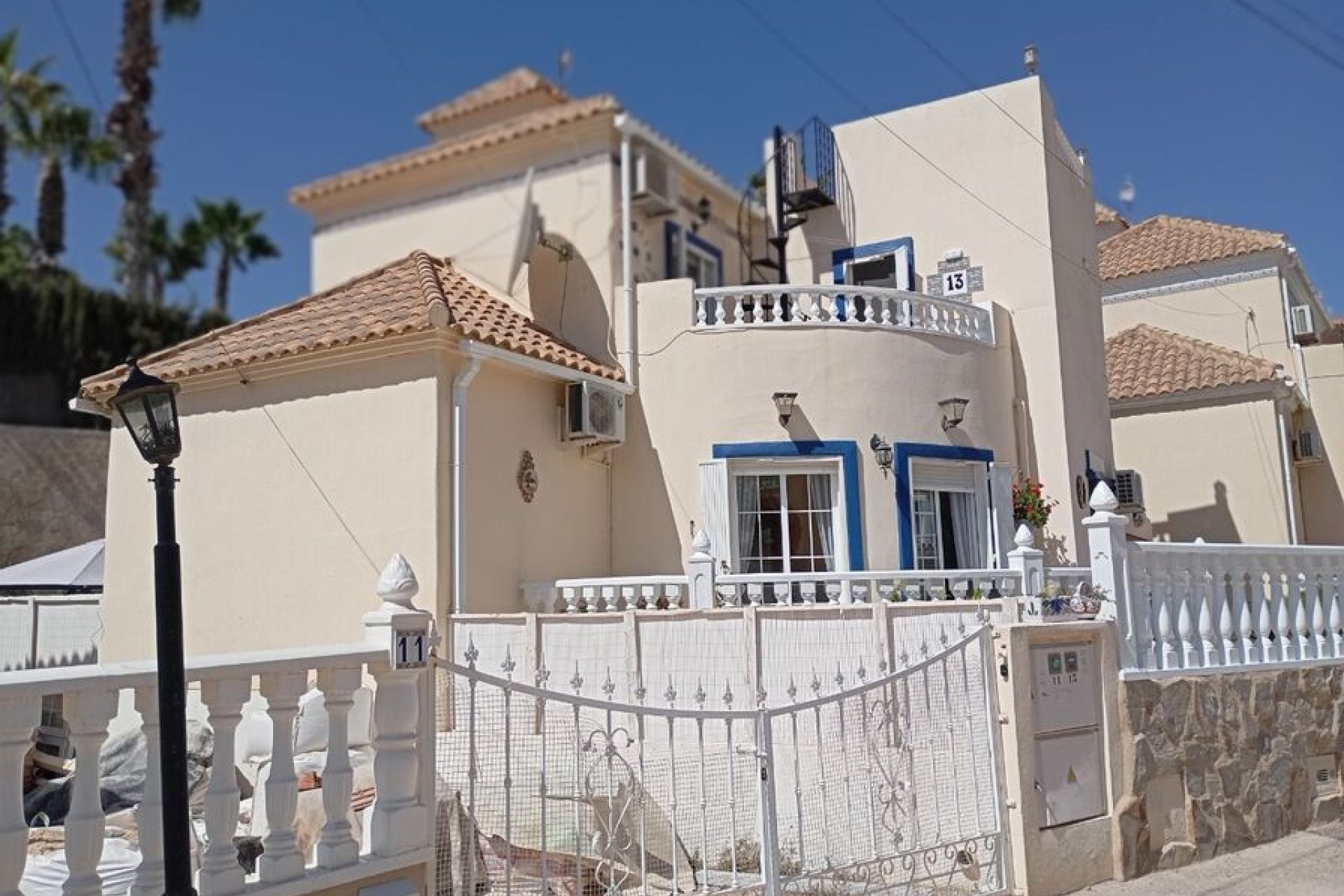 Herverkoop - Villa -
Villamartin - Costa Blanca