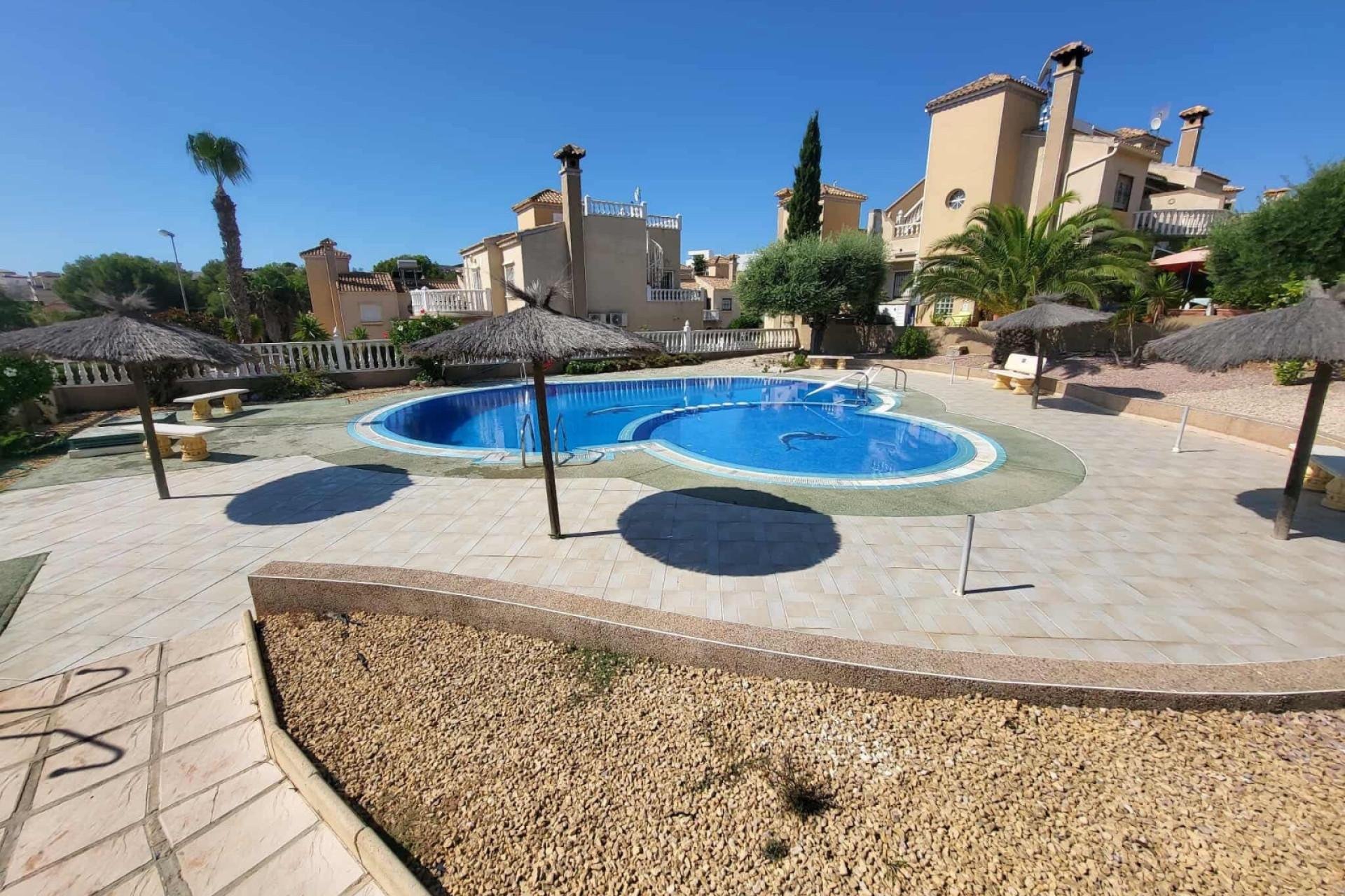 Herverkoop - Villa -
Villamartin - Costa Blanca