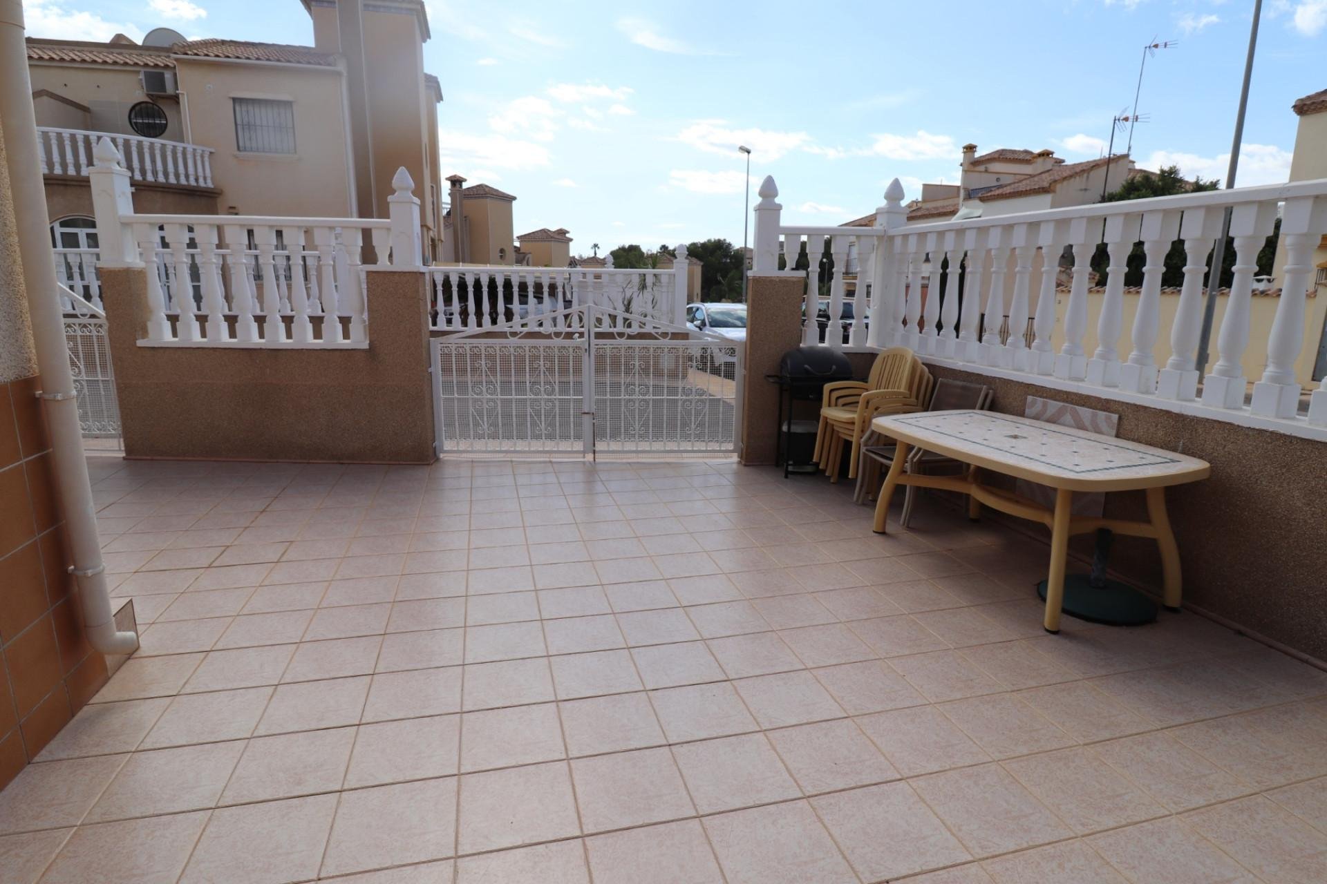 Herverkoop - Villa -
Villamartin - Costa Blanca