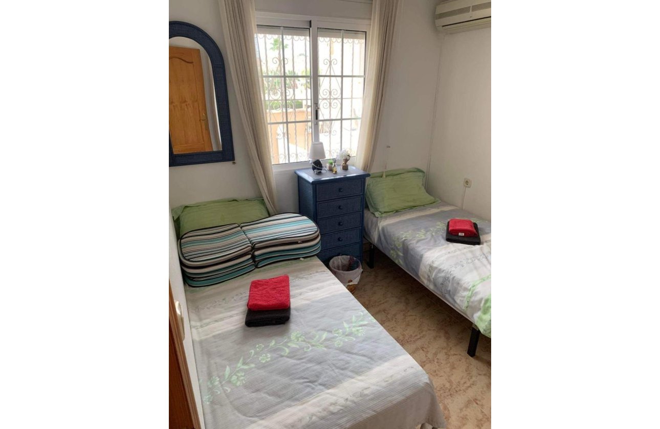 Herverkoop - Villa -
Villamartin - Costa Blanca