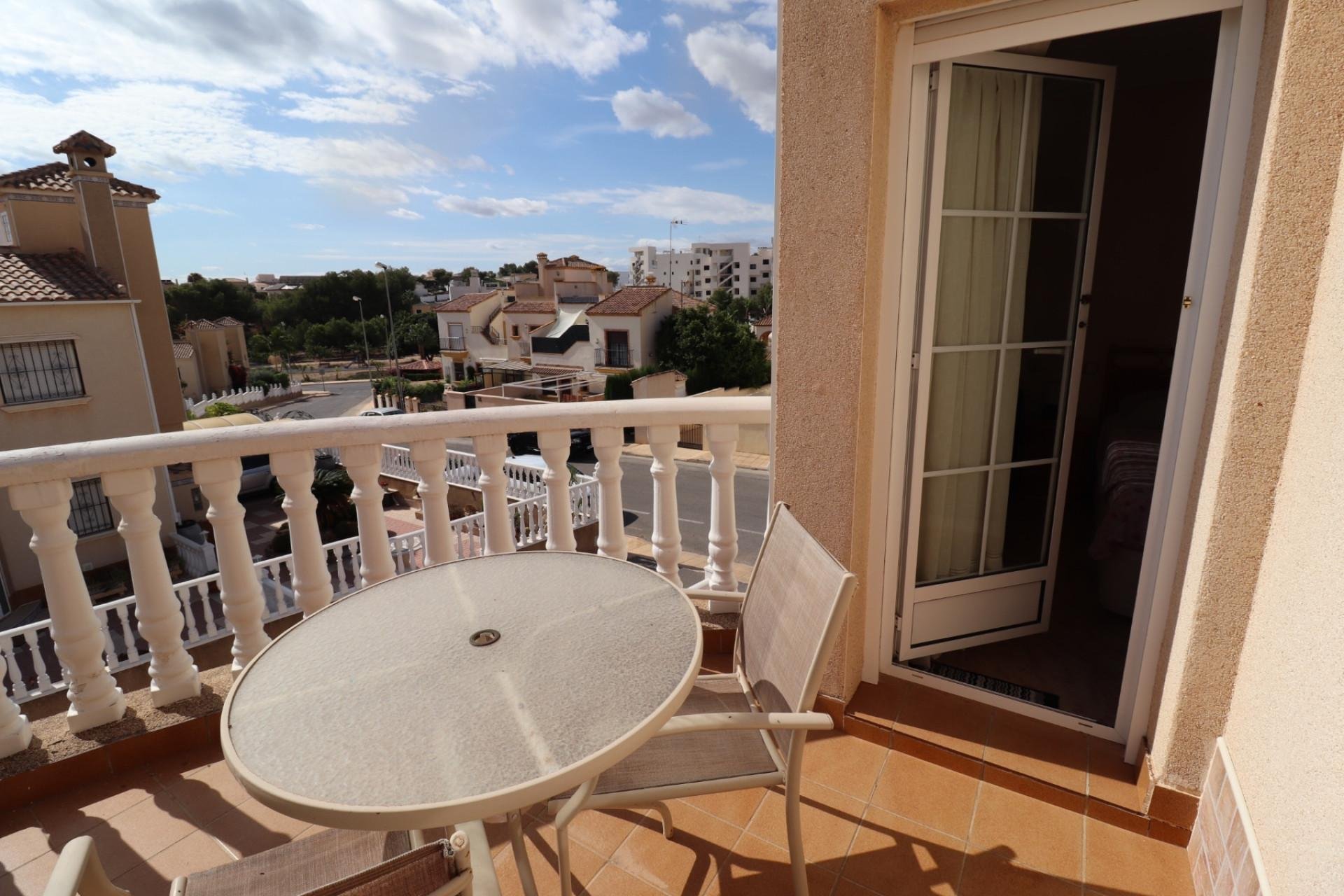 Herverkoop - Villa -
Villamartin - Costa Blanca
