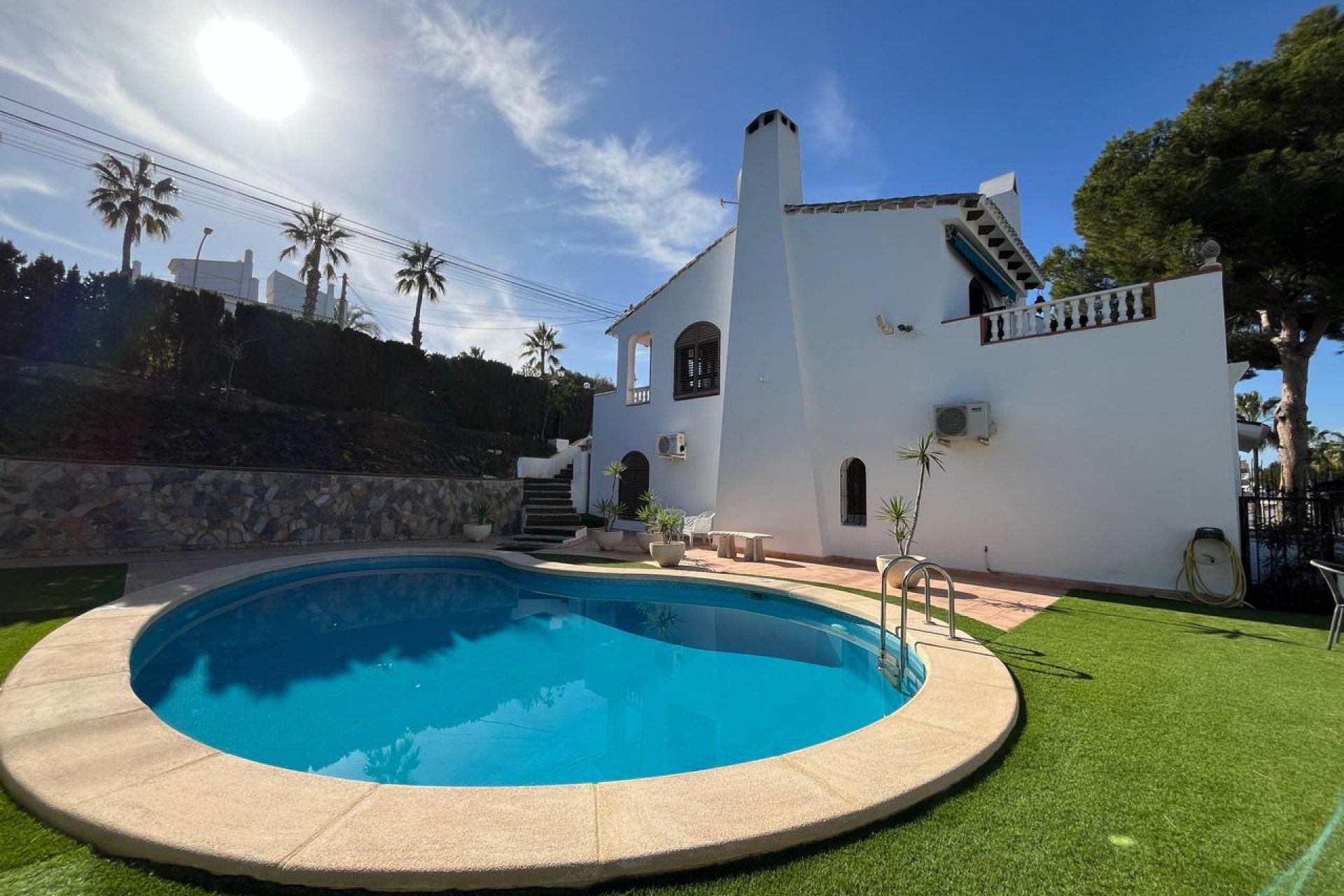 Herverkoop - Villa -
Villamartin - Costa Blanca